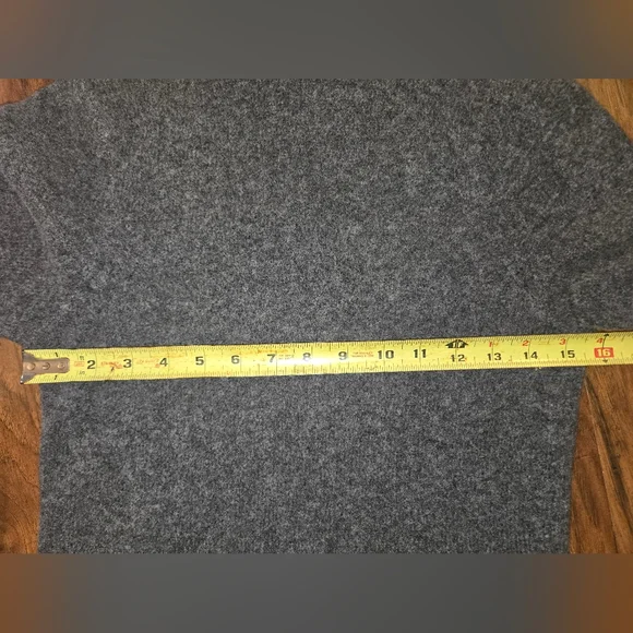 Abercrombie And Fitch NWT Small Merino Wool Blend Turtle Neck Sweater - Picture 3 of 9